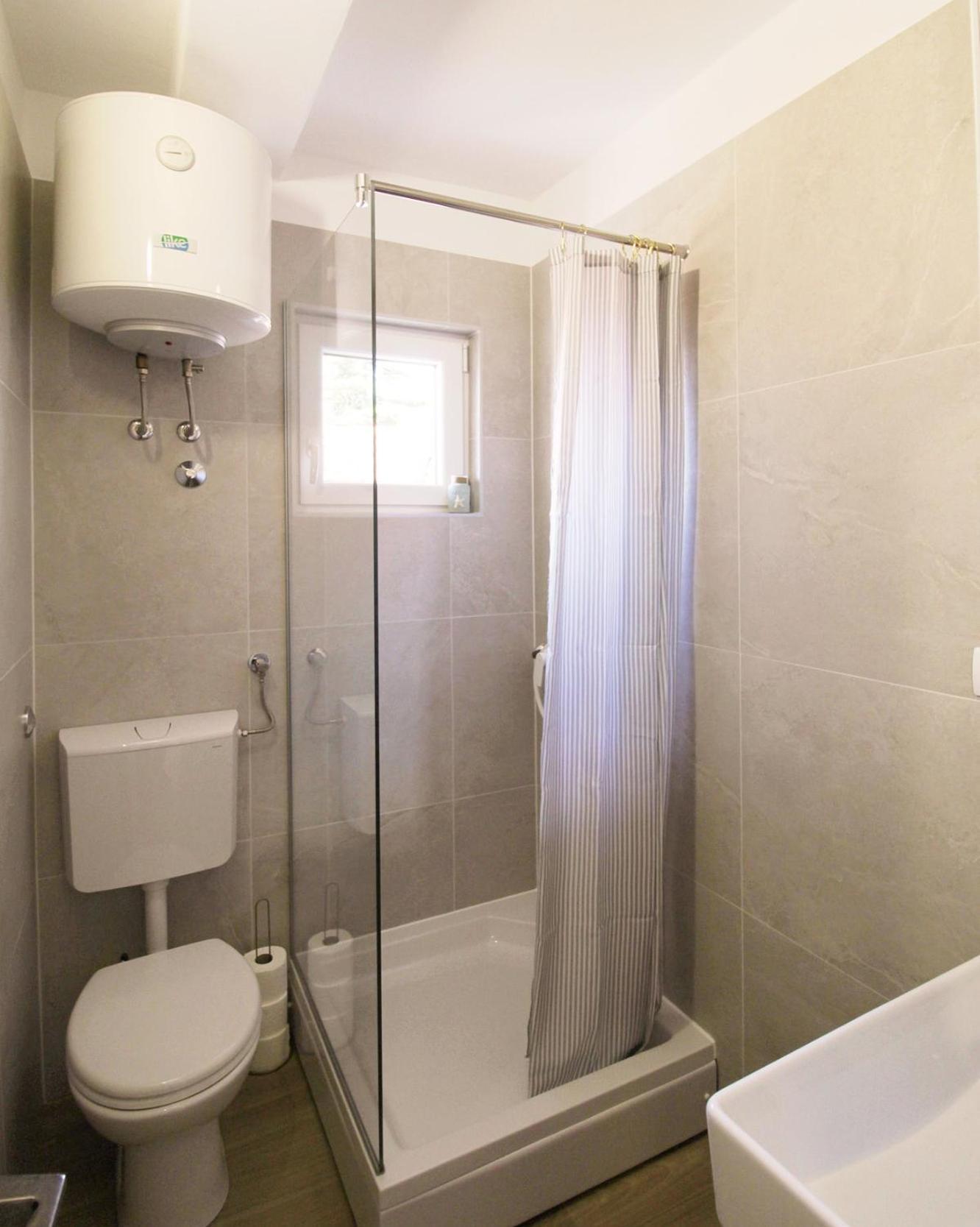 Apartments House Pinezic Malinska Bilik gambar